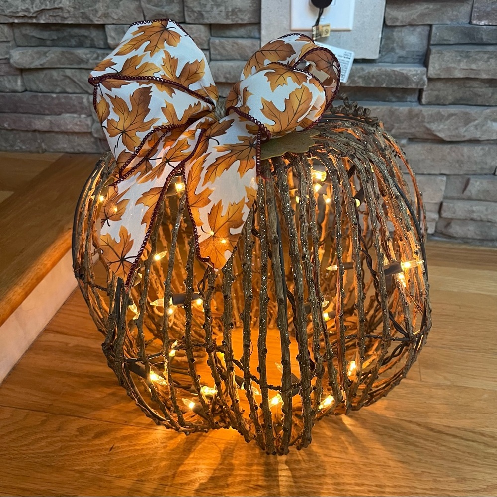Fall light up pumpkin